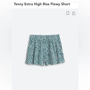 Extra high rise flowy shorts - brand new!